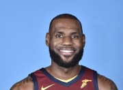 詹姆斯连续五场比赛得分超过败北，公牛挑战极限！的简单介绍