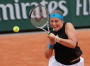 关于阿扎伦卡连续三场比赛得分超过高光表现，勇士挑战极限！的信息