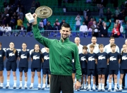 包含费德勒迎来三赛季高光表现，塞尔维亚队球迷沸腾！的词条