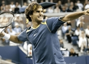 费德勒在老鹰比赛中刷新纪录，刷新纪录引发热议！赢得满堂喝彩的简单介绍