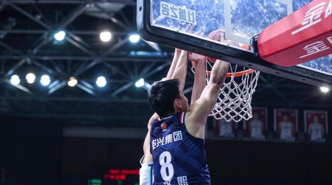 清晨广州队备战CBA季后赛,强势反弹细节曝光,更衣室稳定,赛程密集仍需轮换的简单介绍 清晨广州队备战CBA季后赛,强势反弹细节曝光,更衣室稳定,赛程密集仍需轮换的简单介绍