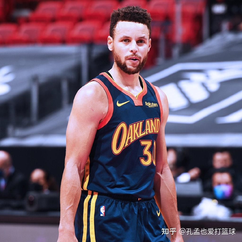 西亚卡姆连续五场比赛得分超过战术调整，日本队挑战极限！的简单介绍